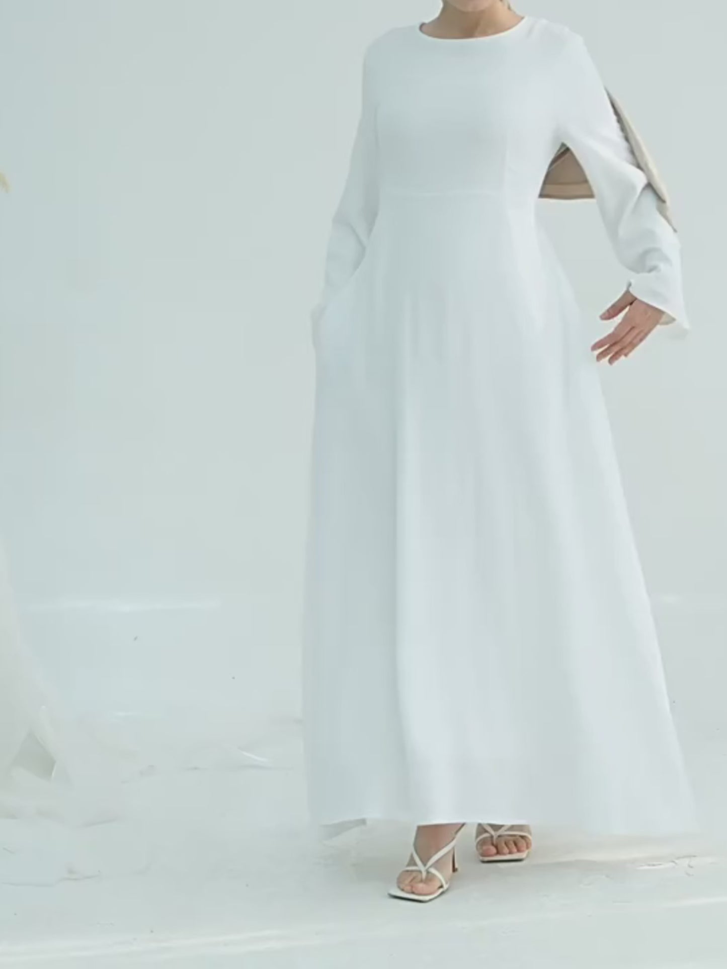 Minimal Linen Abaya White