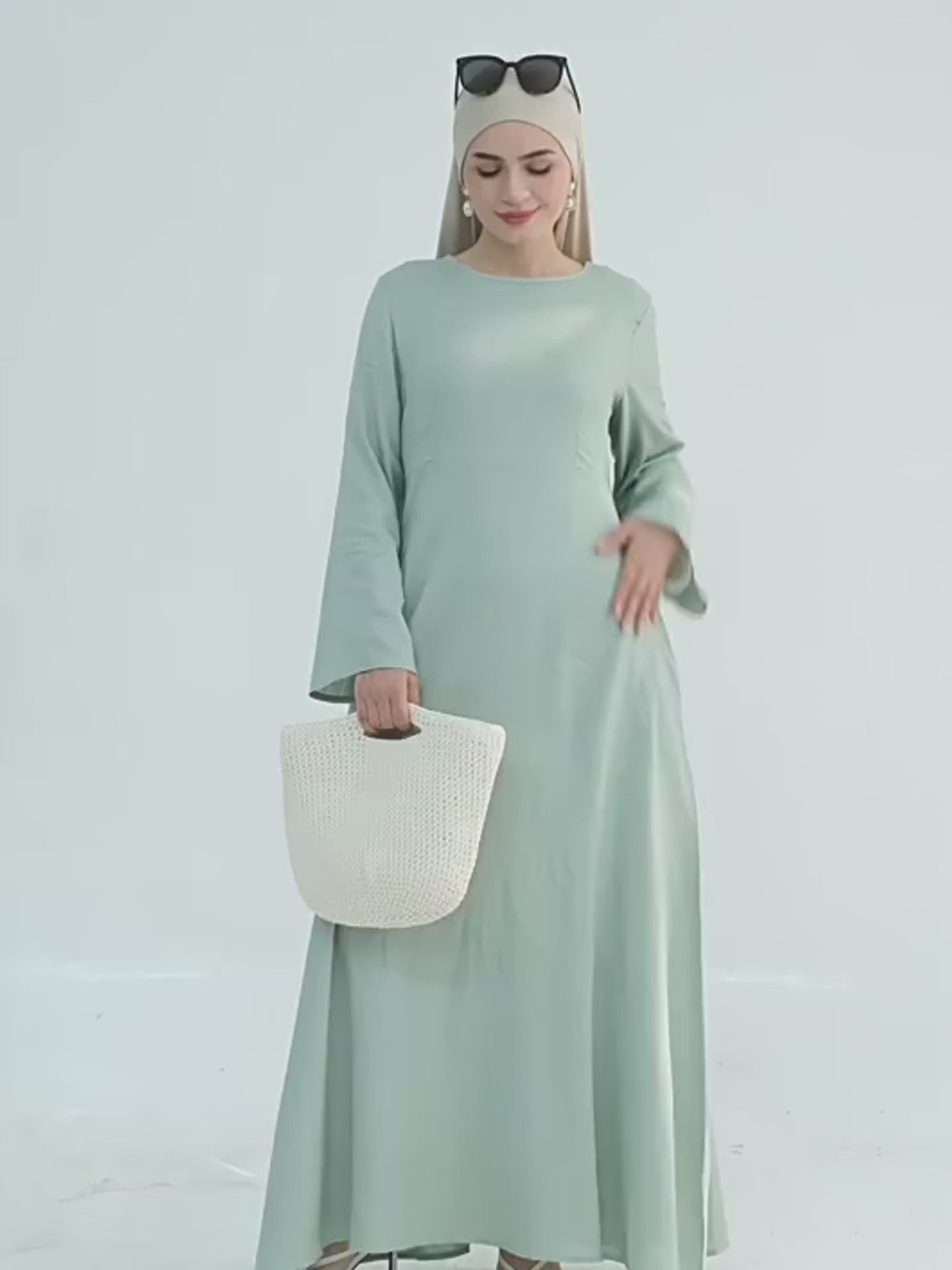 Minimal Linen Abaya Green